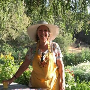 Meet your Posher, Eva